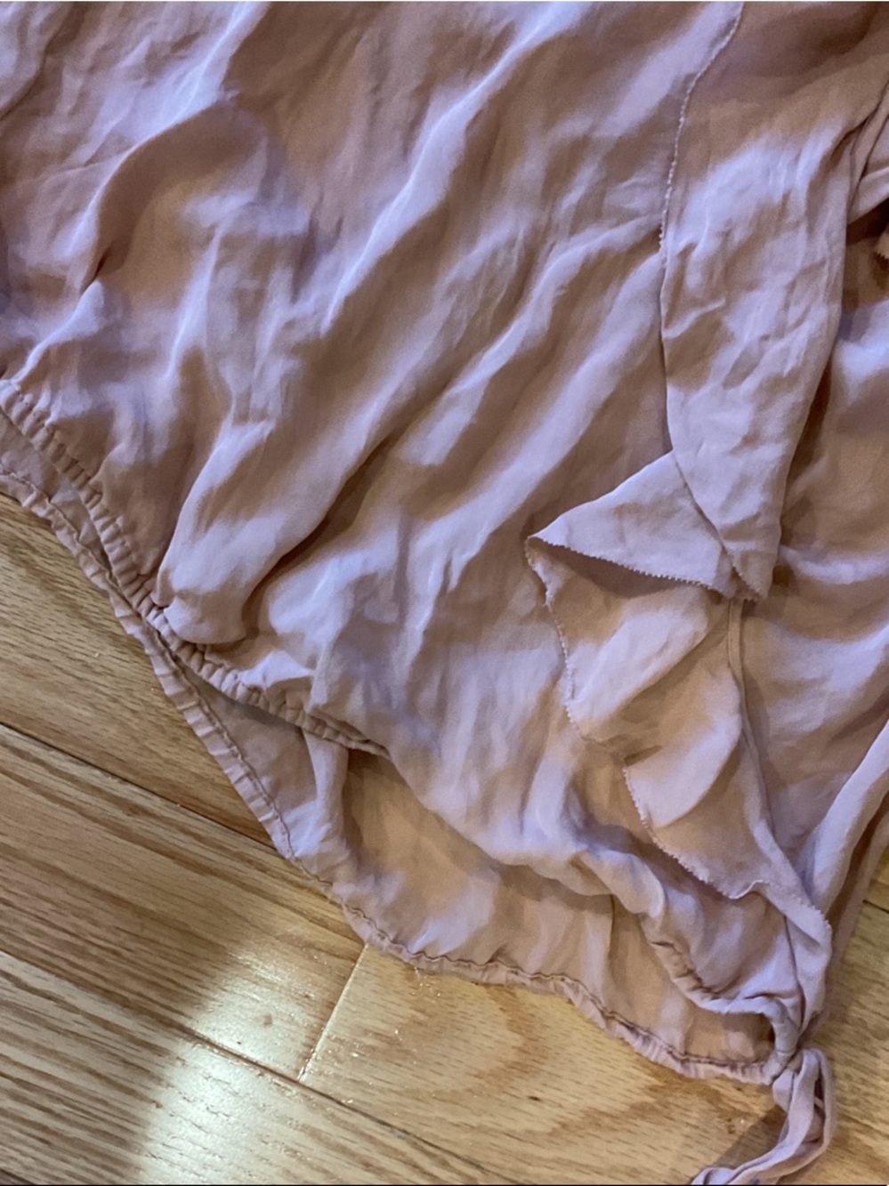 Joie Women's Dusty Rose Ruffle Wrap Top - Elegant Tie-Side Blouse XS silk - Picture 4 of 11